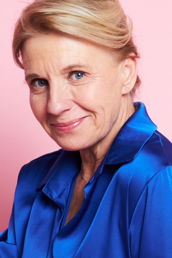 Characteristic women Brenda