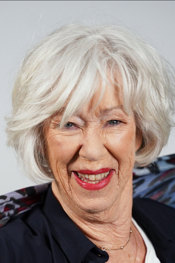 Real women Elisabeth