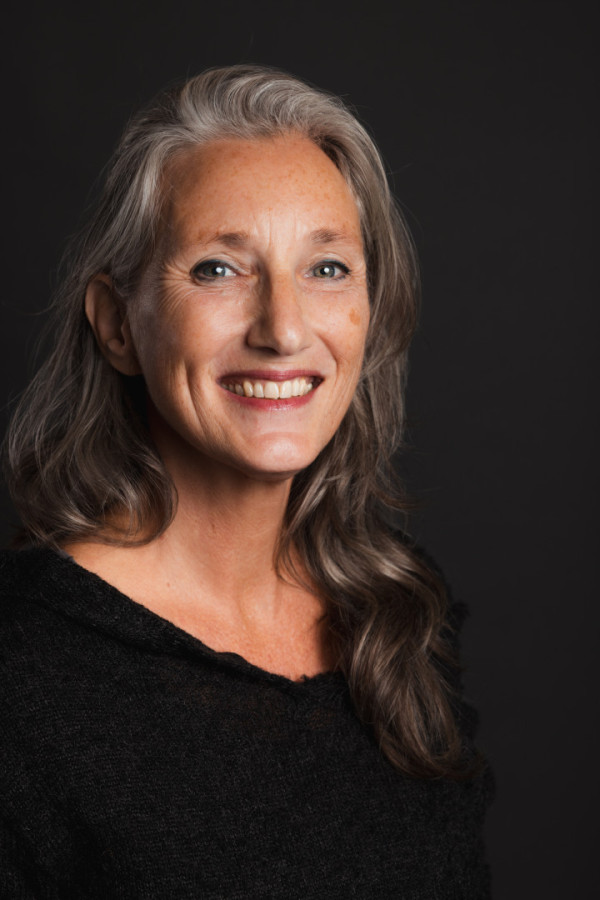 Characteristic women Mareann