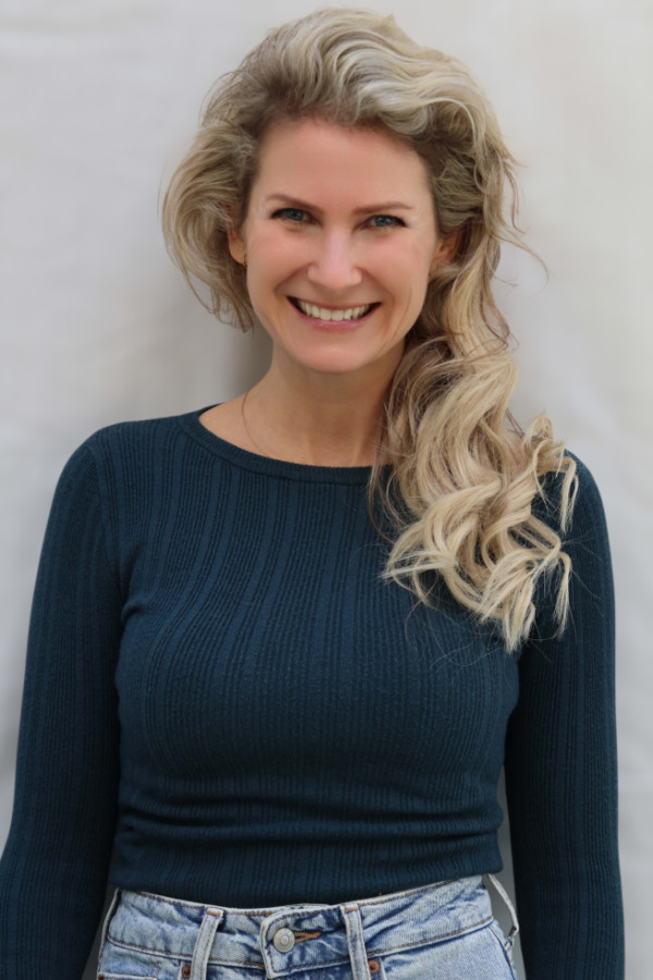 Characteristic women Noortje