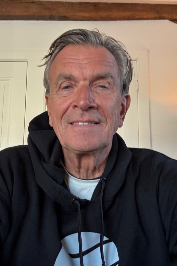 Characteristic men Duck