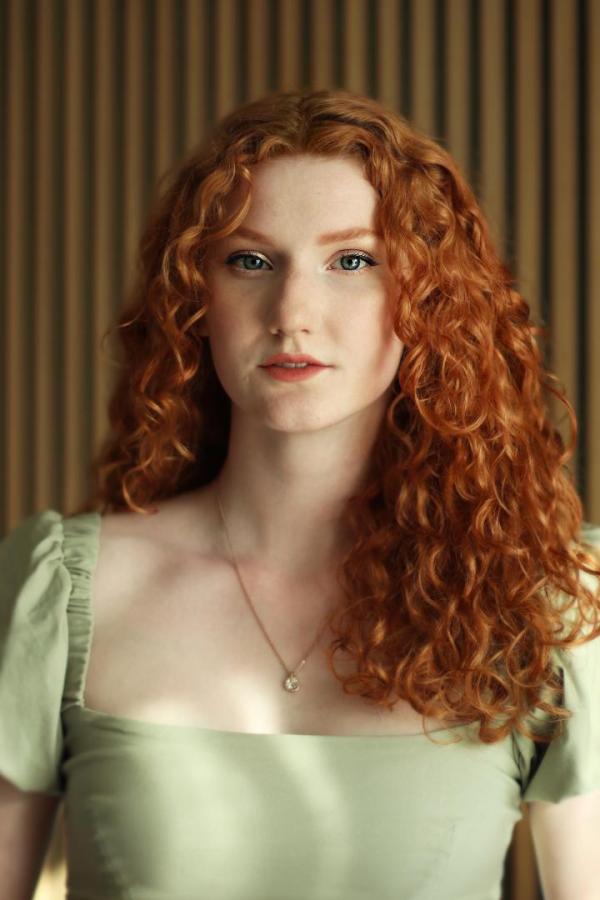 Pro-dance women Merel