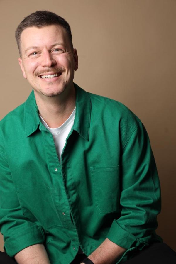 Pro-actors men Aaron