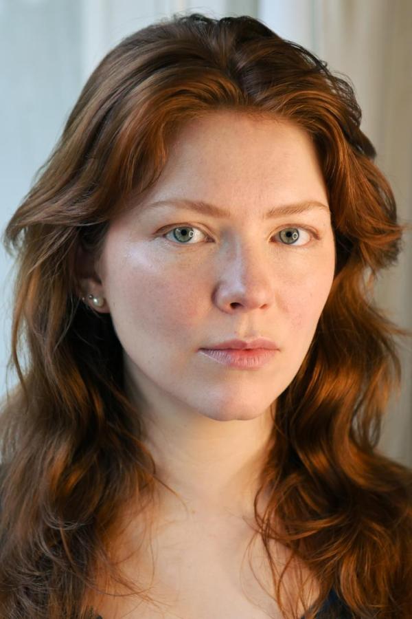 Characteristic women Annelieke