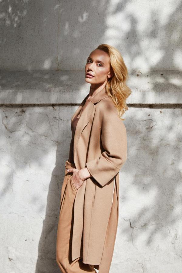 Women Ester sabine