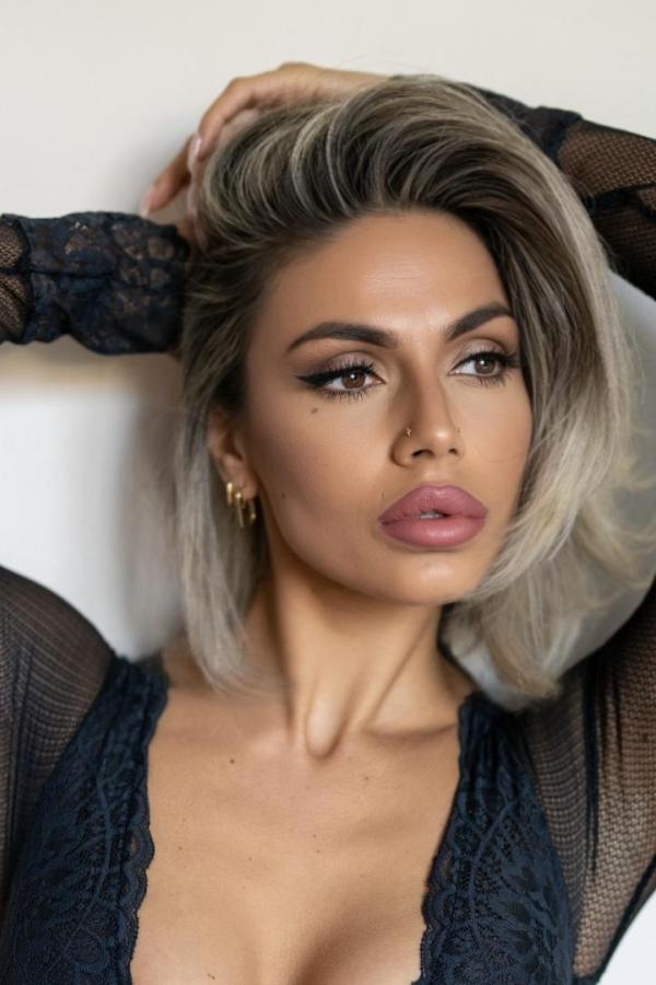 Pro-models women Sharina