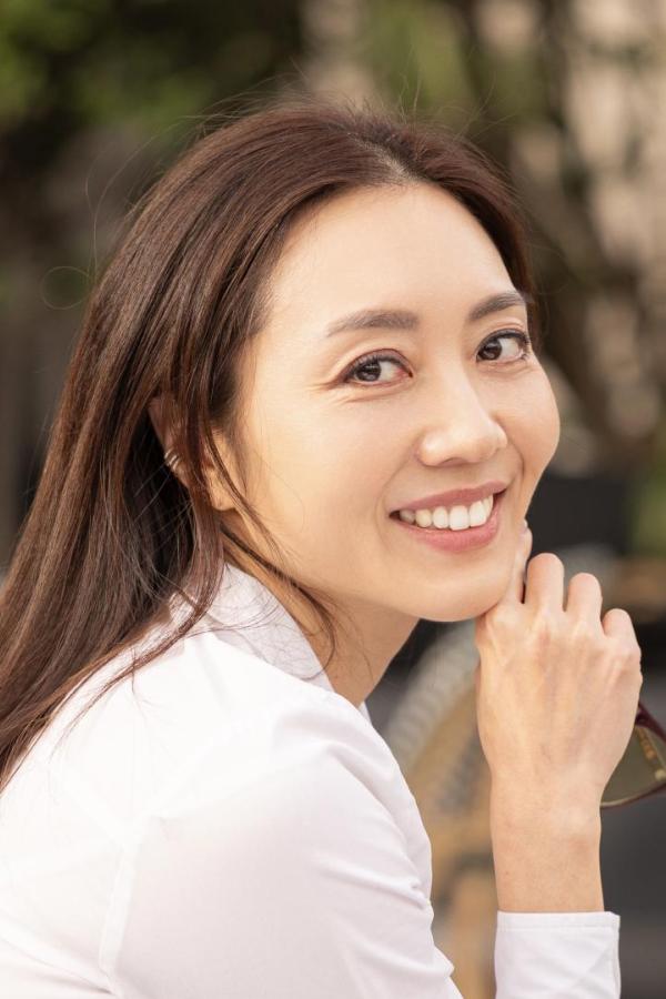 Women Seojin