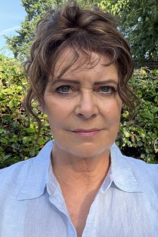 Women Ingrid