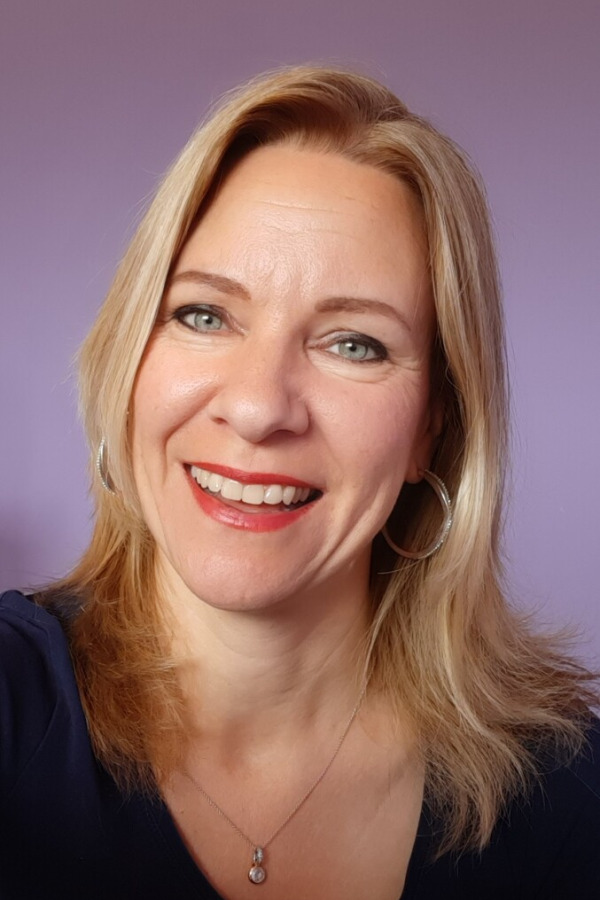 Pro-actors women Renate