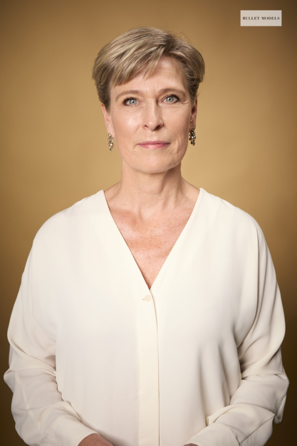 Women Angela