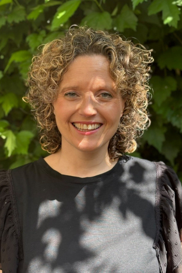Women Fabienne