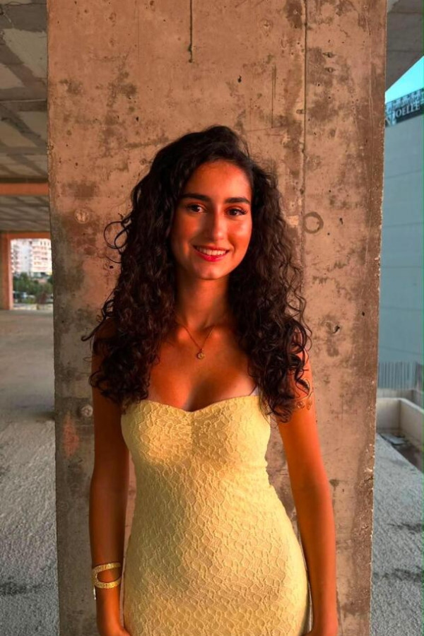 Women Yara