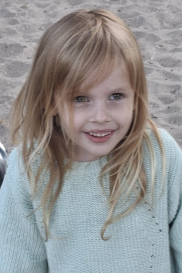 Women Nelly