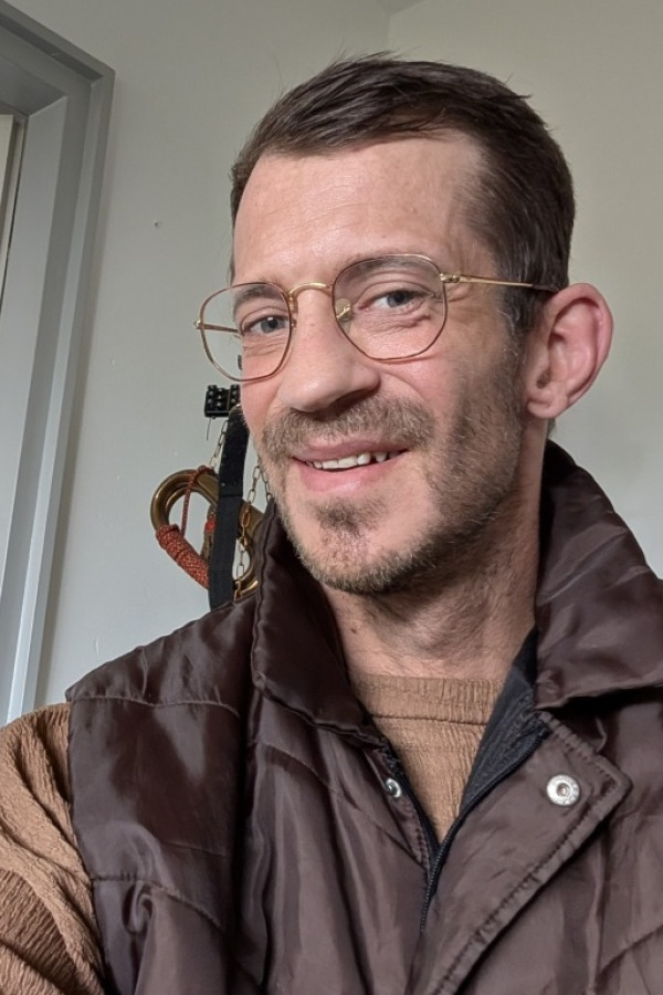 Characteristic men Roy