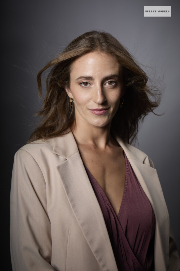 Pro-dance women Sofia