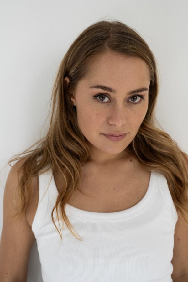 Pro-actors women Cathinca