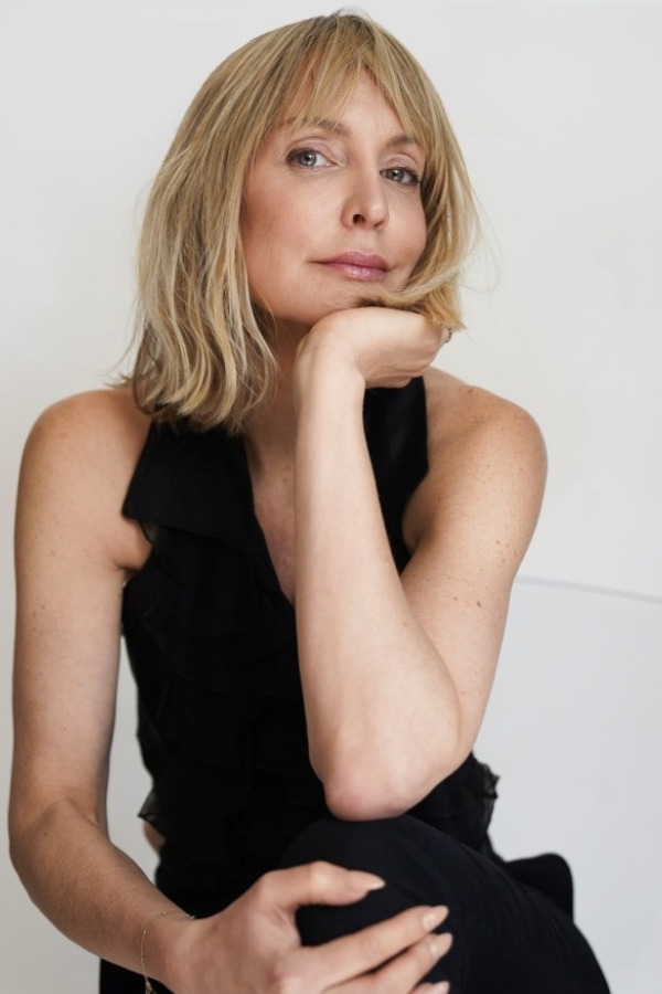 Women Mirja