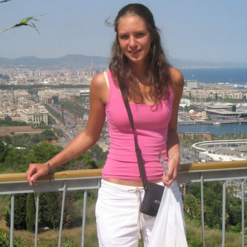 Real women | Elize | Bullet Models